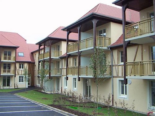 Residence Odalys Le Domaine Des Rois Bergheim Bagian luar foto